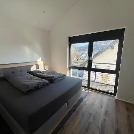 Luxus-penthouse Mit Weitblick & Balkon Appartement *