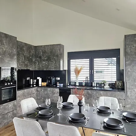 Luxus-penthouse Mit Weitblick & Balkon Bad Laasphe