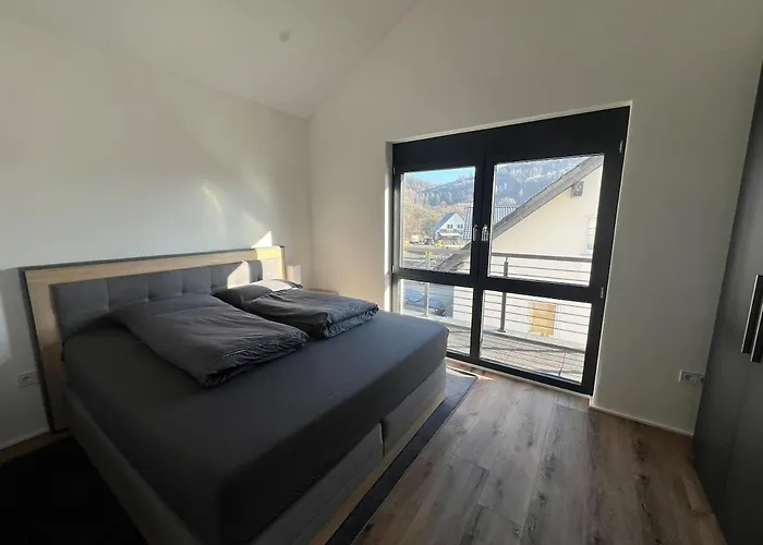 Luxus-penthouse Mit Weitblick & Balkon Appartement *